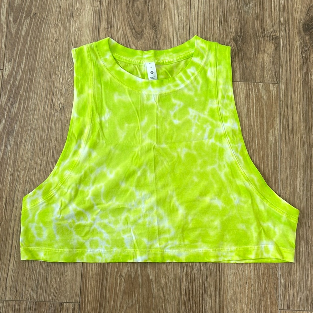 Lululemon cropped muscle tank